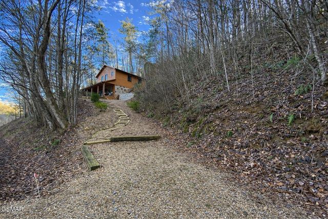 1170 Cole Lane, Gatlinburg, TN 37738