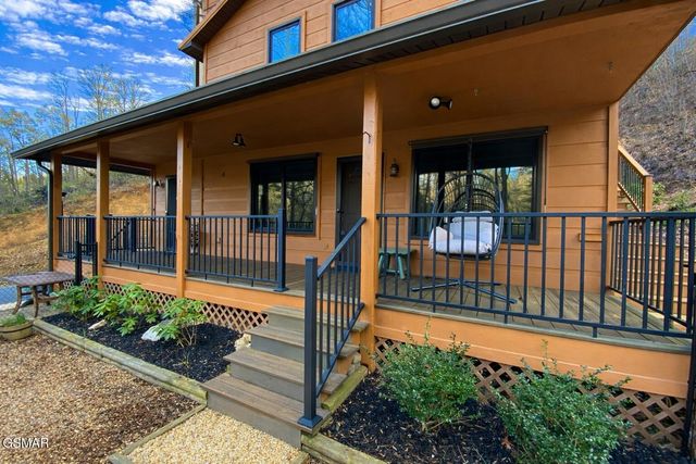 1170 Cole Lane, Gatlinburg, TN 37738