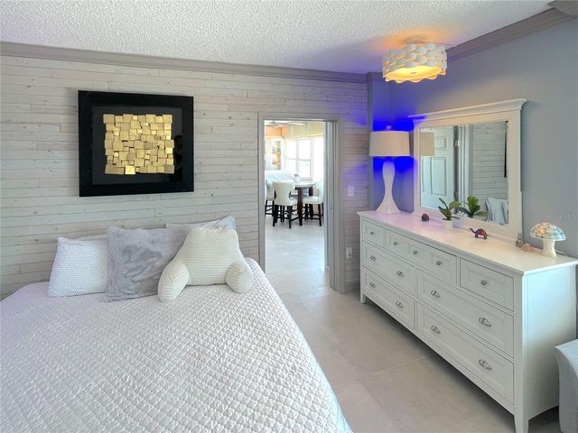 17400 GULF BOULEVARD B8, Redington Shores, FL 33708