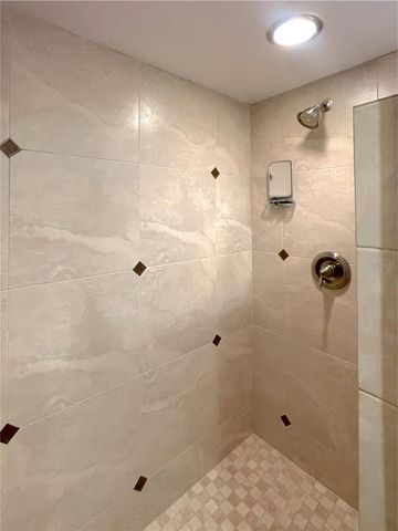 17400 GULF BOULEVARD B8, Redington Shores, FL 33708