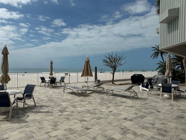 17400 GULF BOULEVARD B8, Redington Shores, FL 33708