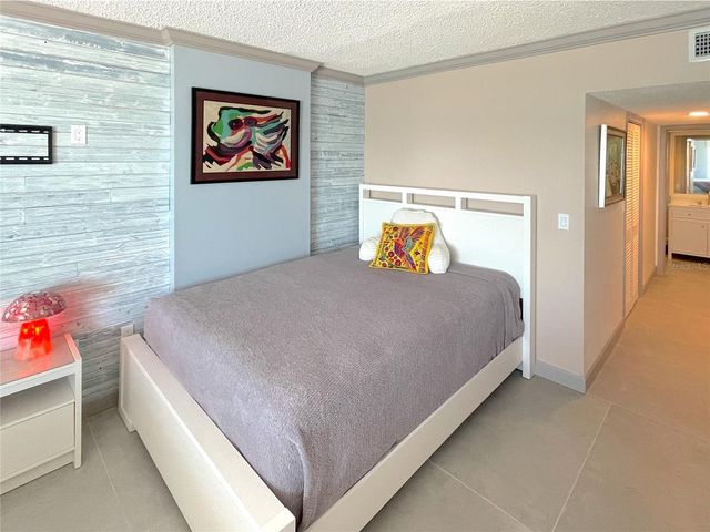 17400 GULF BOULEVARD B8, Redington Shores, FL 33708