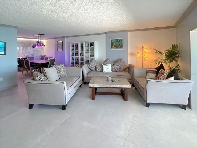 17400 GULF BOULEVARD B8, Redington Shores, FL 33708