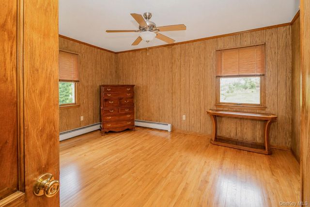 2 Schrempp Lane, Pine Bush, NY 12566