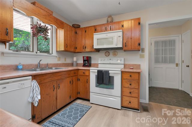 94 Sweetwater Lane, Pisgah Forest, NC 28768