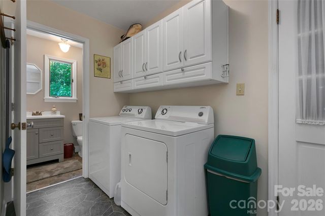 94 Sweetwater Lane, Pisgah Forest, NC 28768