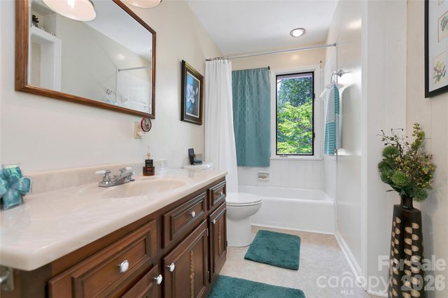 94 Sweetwater Lane, Pisgah Forest, NC 28768