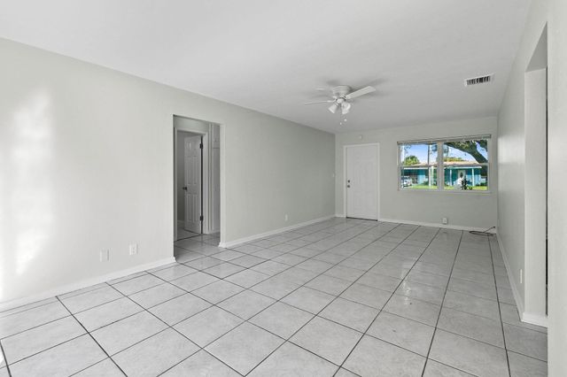 836 Evergreen Drive, Lake Park, FL 33403