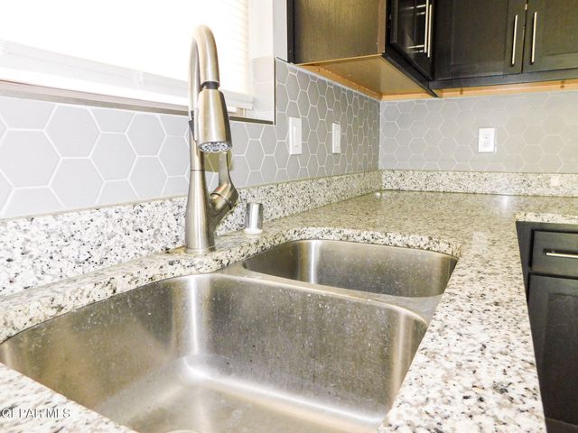 13813 Flora Vista Avenue, Horizon City, TX 79928