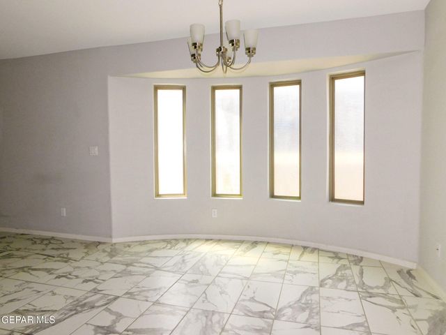 13813 Flora Vista Avenue, Horizon City, TX 79928