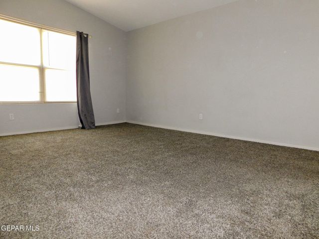 13813 Flora Vista Avenue, Horizon City, TX 79928