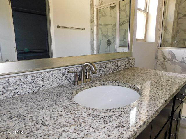 13813 Flora Vista Avenue, Horizon City, TX 79928