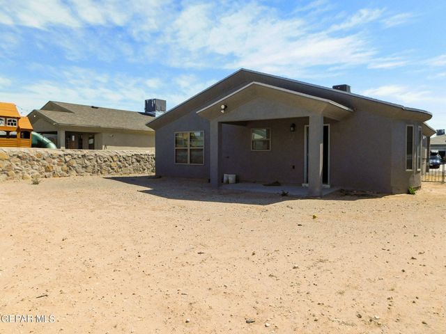 13813 Flora Vista Avenue, Horizon City, TX 79928