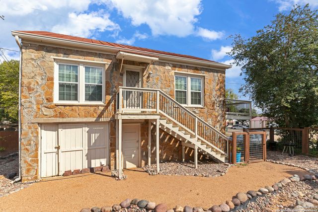 406 Tilden, Kenedy, TX 78119