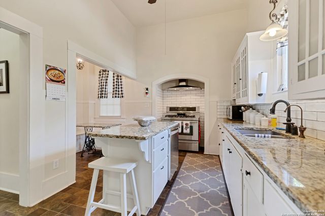 406 Tilden, Kenedy, TX 78119