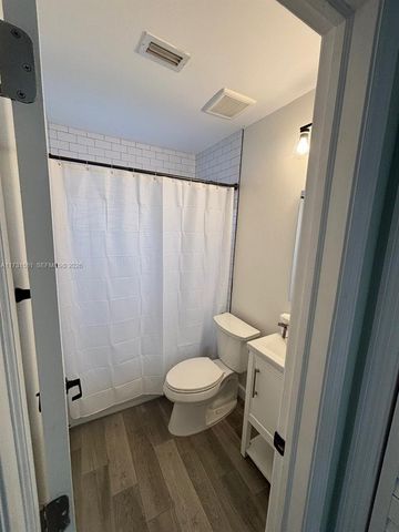 1426 Arthur Street, Hollywood, FL 33020