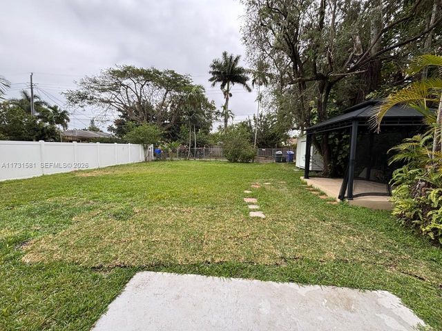 1426 Arthur Street, Hollywood, FL 33020