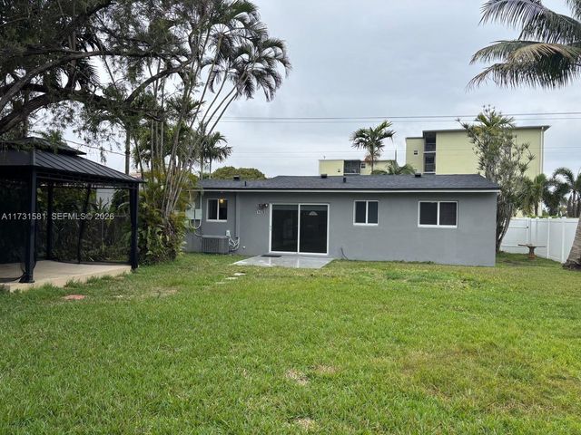 1426 Arthur Street, Hollywood, FL 33020