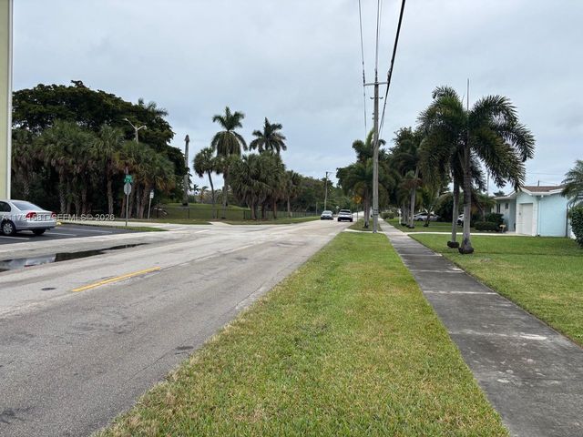 1426 Arthur Street, Hollywood, FL 33020
