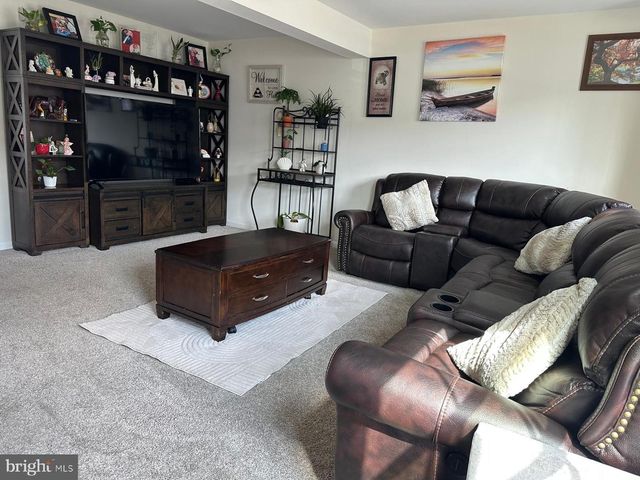 3207 ORCHARD VIEW RD, Reading, PA 19606