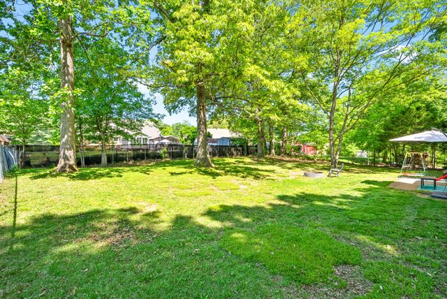 504 Linda Ln, Clarksville, TN 37042