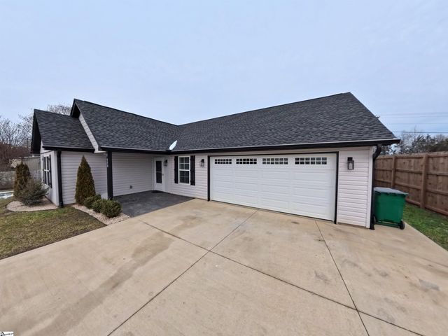 115 Otts Shoals Road, Roebuck, SC 29376