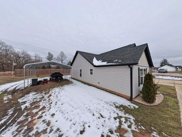 115 Otts Shoals Road, Roebuck, SC 29376