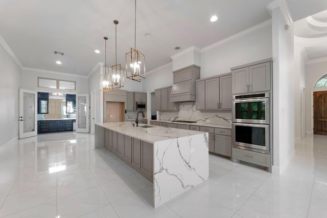 128 Flamingo Island Drive, Missouri City, TX 77459
