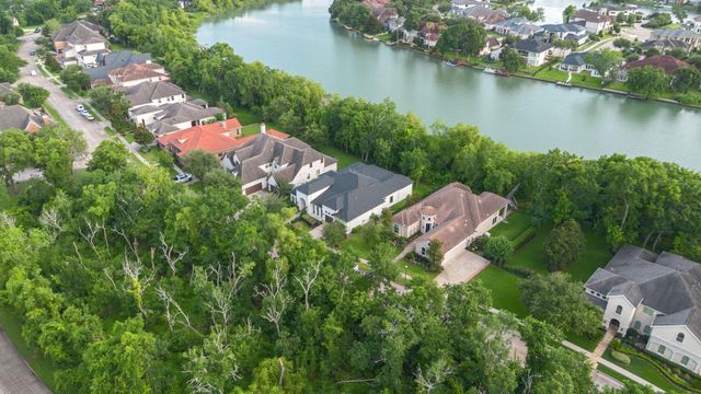 128 Flamingo Island Drive, Missouri City, TX 77459