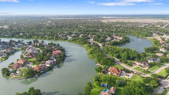 128 Flamingo Island Drive, Missouri City, TX 77459