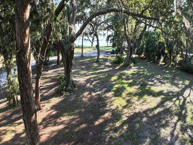 1246 Live Oak Island Road, Crawfordville, FL 32327