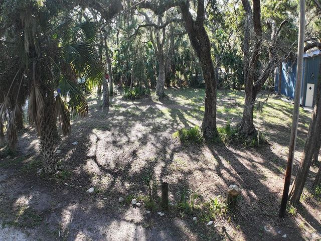 1246 Live Oak Island Road, Crawfordville, FL 32327