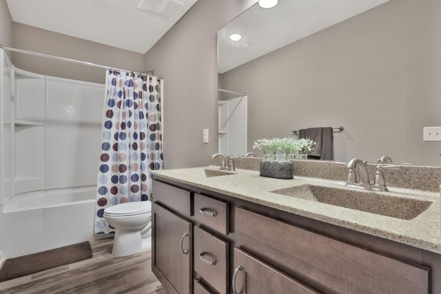 4982 143rd Court N, Hugo, MN 55038