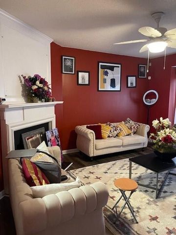 2721 Parkway Trail, Lithonia, GA 30058