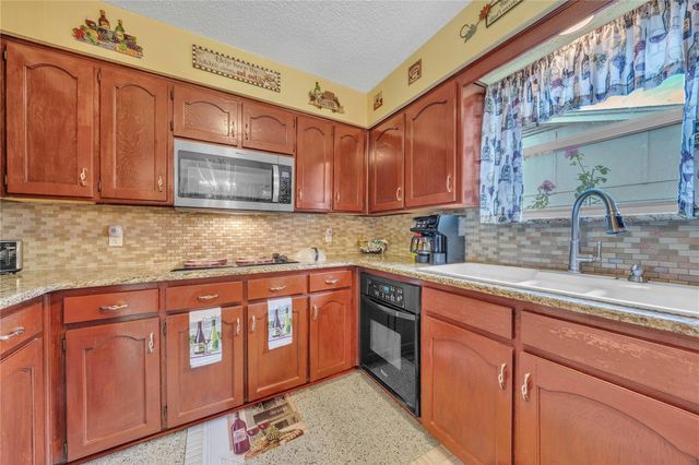 7613 CLOVER Lane, Watauga, TX 76148