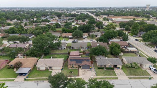 7613 CLOVER Lane, Watauga, TX 76148