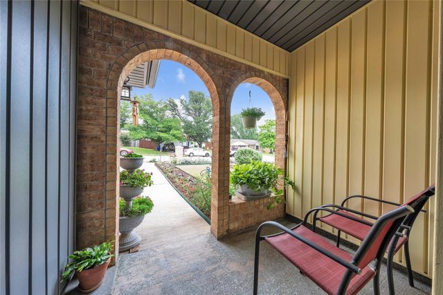 7613 CLOVER Lane, Watauga, TX 76148