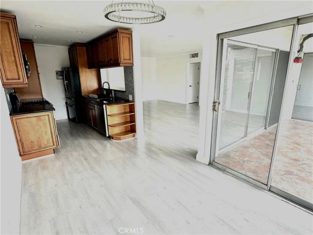 423 S Rexford Drive 303, Beverly Hills, CA 90212