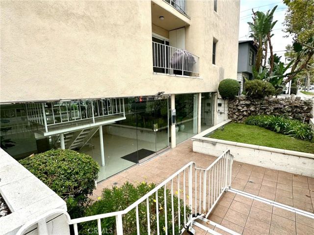 423 S Rexford Drive 303, Beverly Hills, CA 90212
