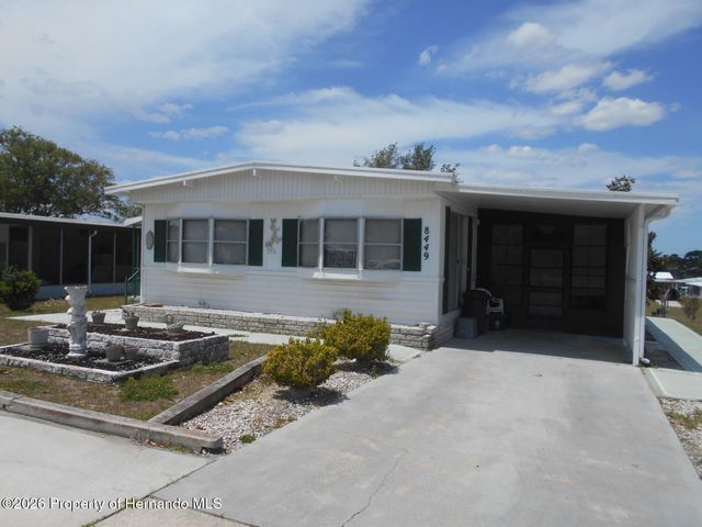 8449 Central Avenue, Brooksville, FL 34613