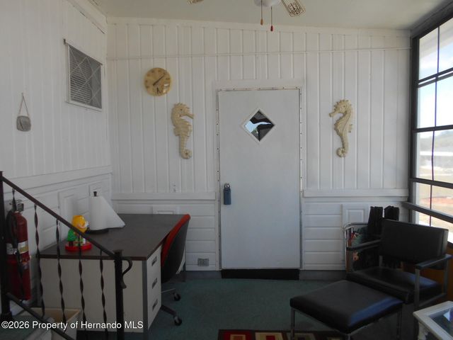 8449 Central Avenue, Brooksville, FL 34613