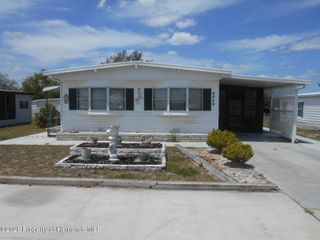 8449 Central Avenue, Brooksville, FL 34613