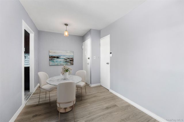 156 Centre Avenue 2G, New Rochelle, NY 10805