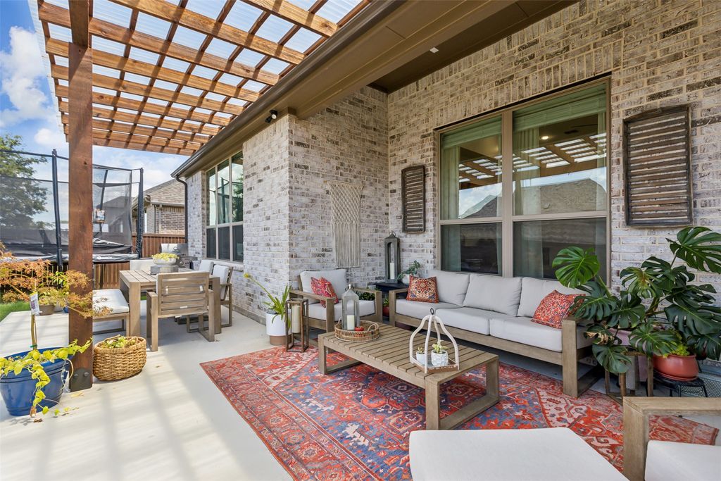 1014 Ember Crest Drive, Rockwall, TX 75087