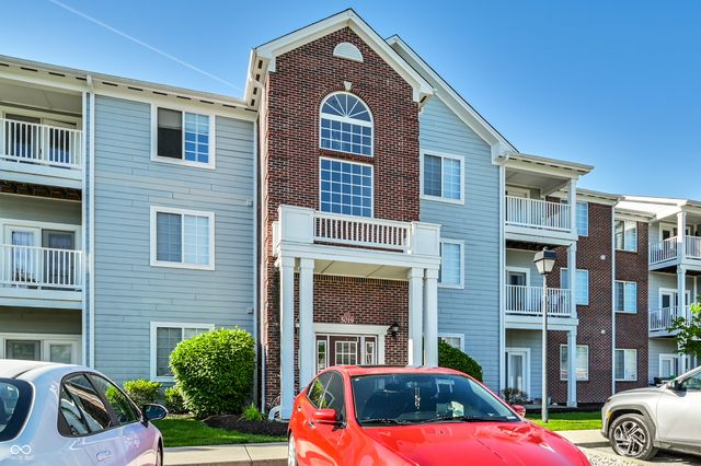 5019 Amber Creek Place 208, Indianapolis, IN 46237
