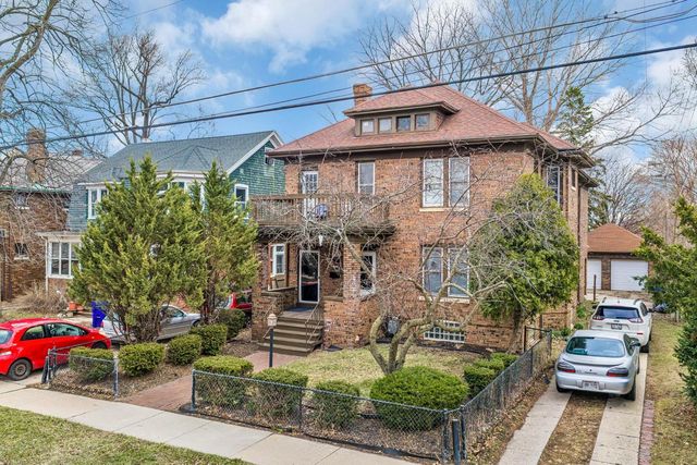 6027 18th AVENUE, Kenosha, WI 53143