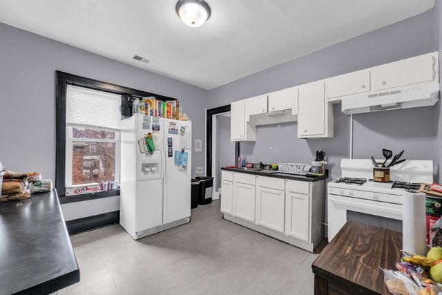 6027 18th AVENUE, Kenosha, WI 53143