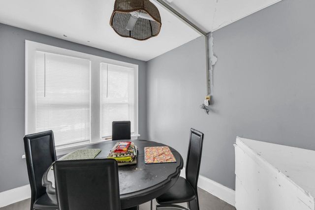 6027 18th AVENUE, Kenosha, WI 53143