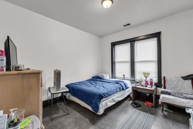 6027 18th AVENUE, Kenosha, WI 53143