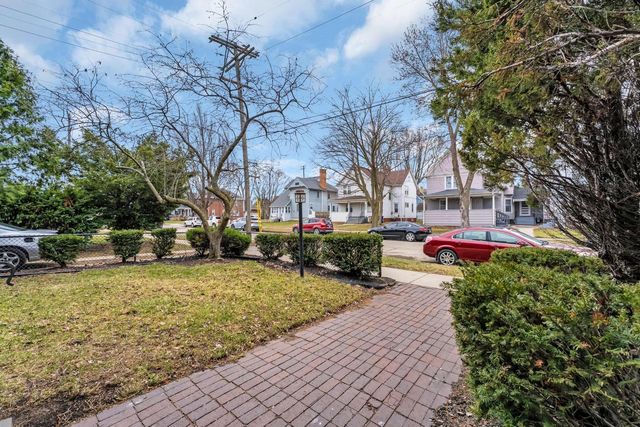 6027 18th AVENUE, Kenosha, WI 53143